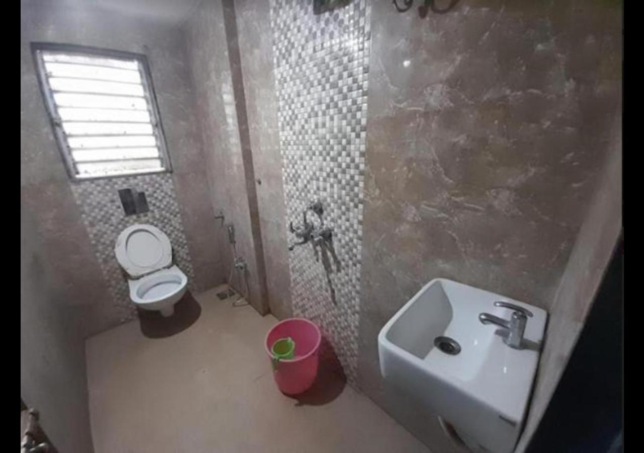 Hotel Sai Ganesh Lodging & Boarding By Wb Inn Titwala Esterno foto