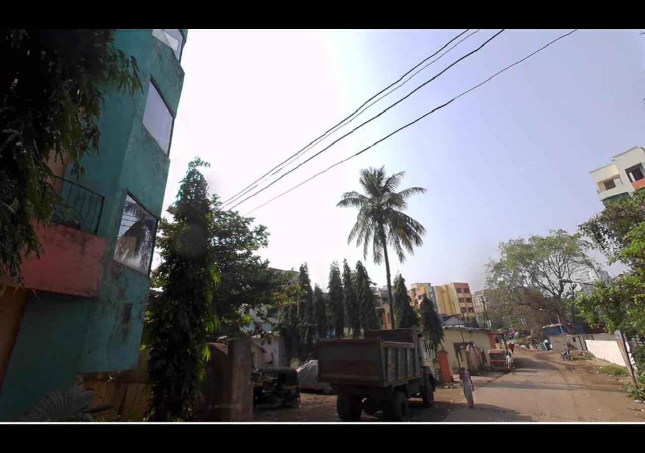 Hotel Sai Ganesh Lodging & Boarding By Wb Inn Titwala Esterno foto